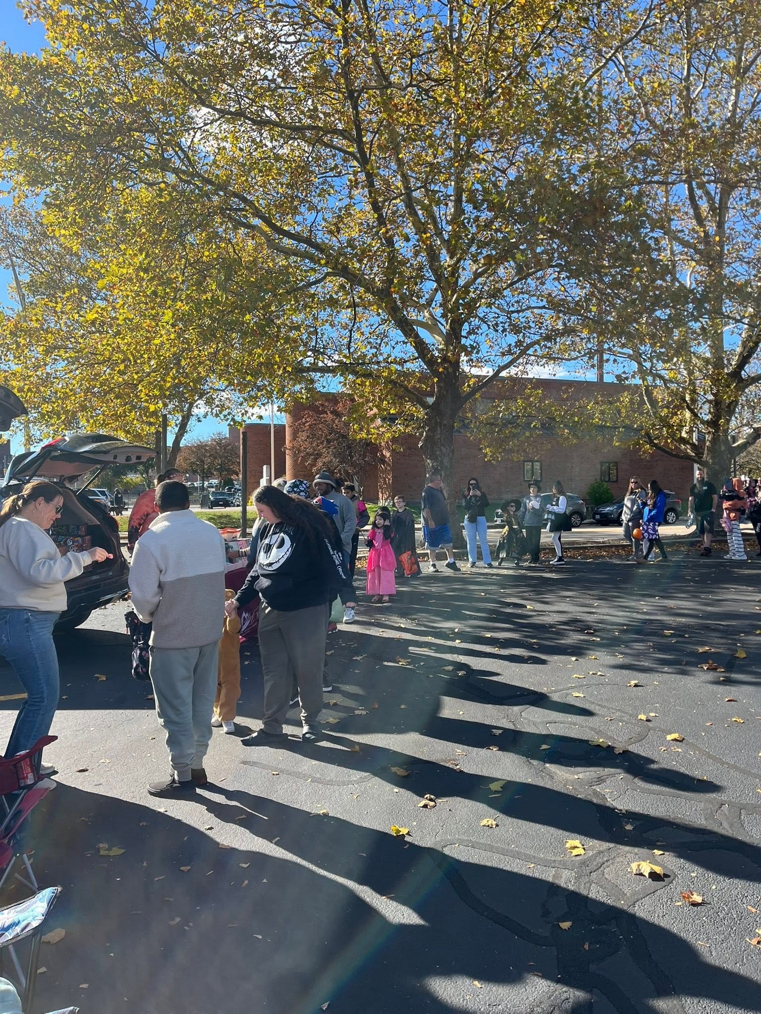 Group of Hearts with Hope members and community participants at Trunk or Treat